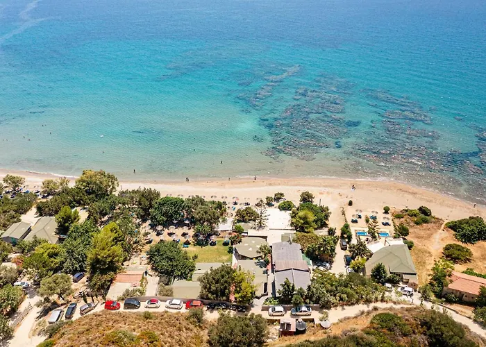 Andriana & Elena - Beachfront Pool * Vasilikí