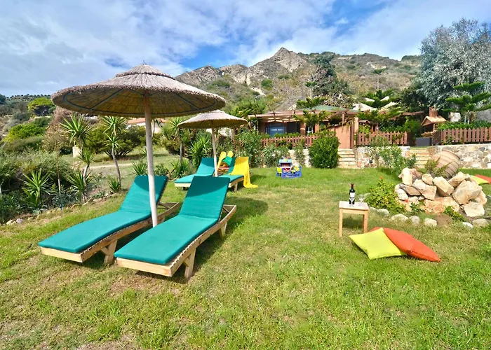 Vila Andriana & Elena - Beachfront Pool *