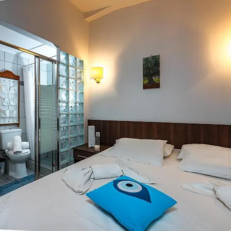Villa Beachfront Andriana With Mini Pool And *