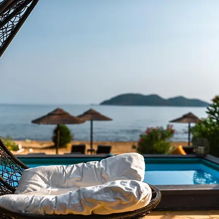 Villa Beachfront Andriana With Mini Pool And *