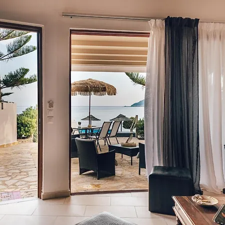 Villa Andriana & Elena - Beachfront Pool