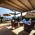 فيلة Andriana & Elena - Beachfront Pool Vasilikí