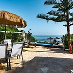 Andriana & Elena - Beachfront Pool