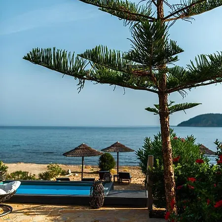 Beachfront Andriana With Mini Pool And Villa *